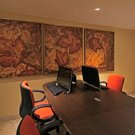 Holiday Inn Monclova By Ihg Экстерьер фото