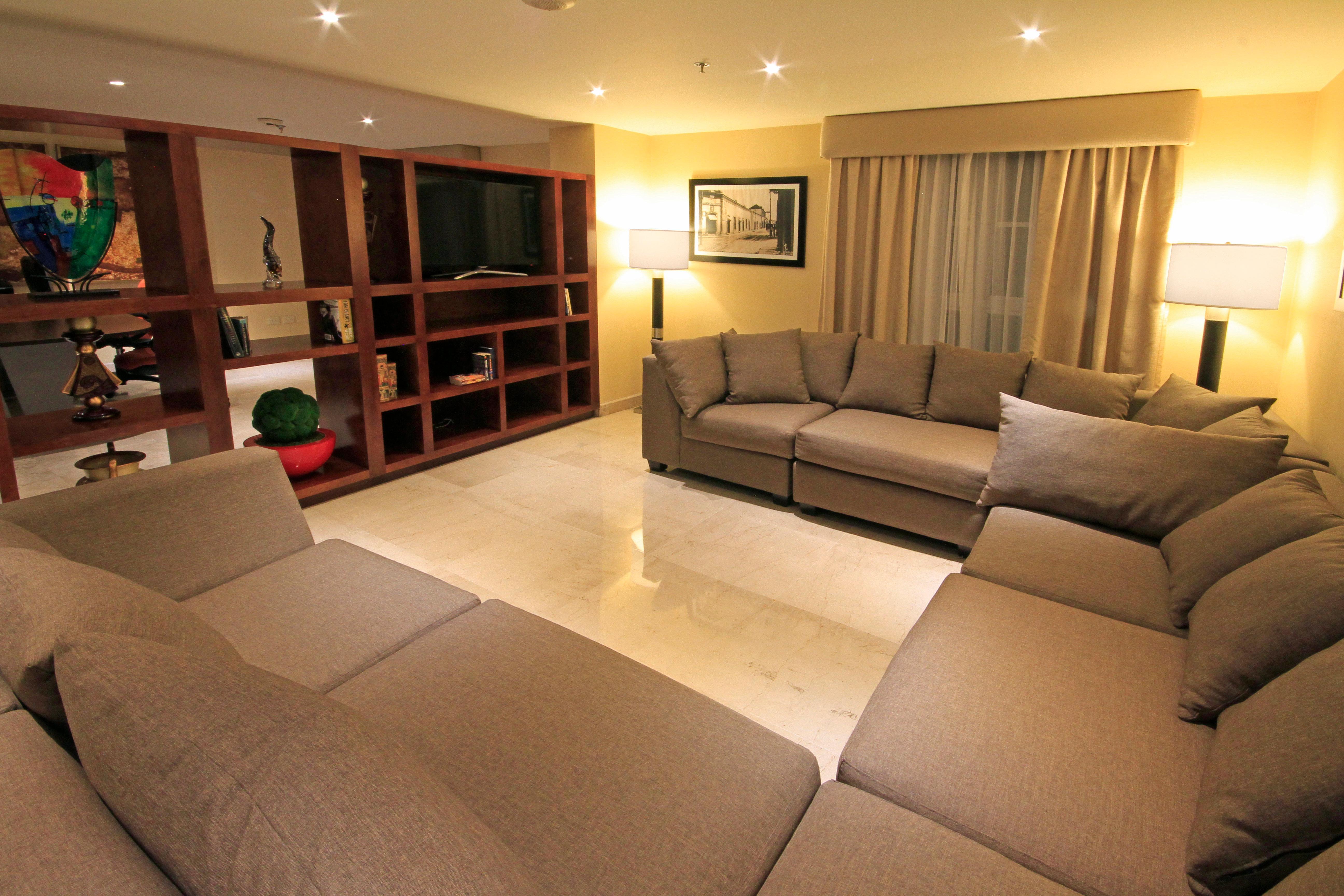 Holiday Inn Monclova By Ihg Экстерьер фото